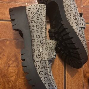 GUESS Shoes